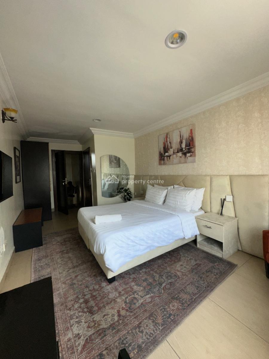 Modestly Built 3 Bedroom Apartment with Gym & Pool, Ikate, Lekki, Lagos, Terraced Duplex for Rent