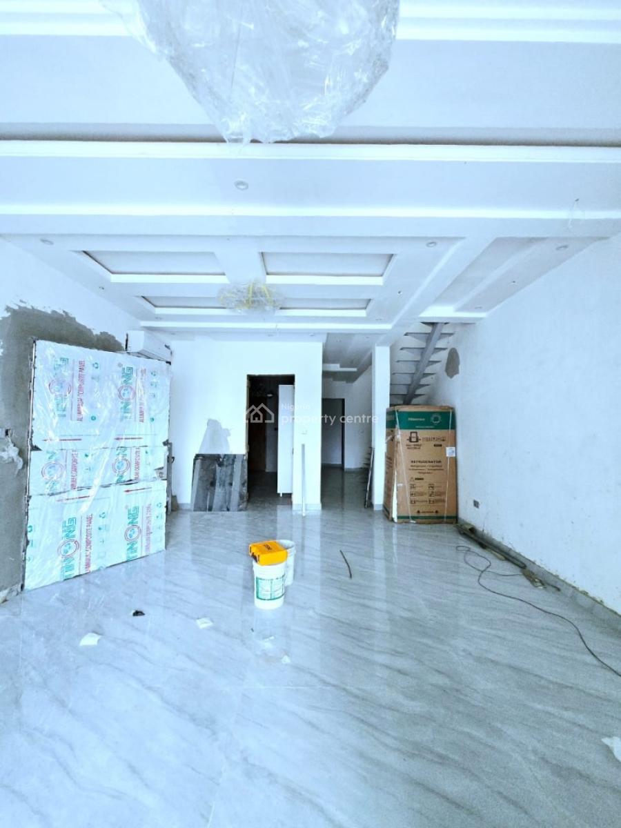 2 Bedroom Terrace with Bq, Lekki Phase 1, Lekki, Lagos, Flat / Apartment for Sale