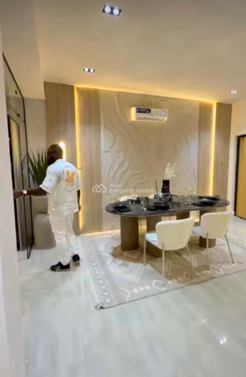 Luxury Built 2 Bedroom Apartment, Off Admiralty / Foreshore, Lekki Phase 1, Lekki, Lagos, Flat / Apartment for Sale