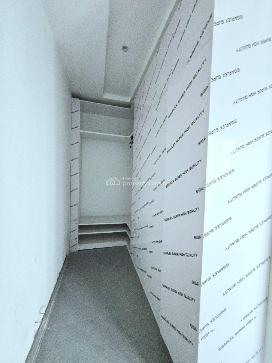 Prime 3 Bedroom Apartment with Pool, Lekki Phase 1, Lekki, Lagos, Flat / Apartment for Sale