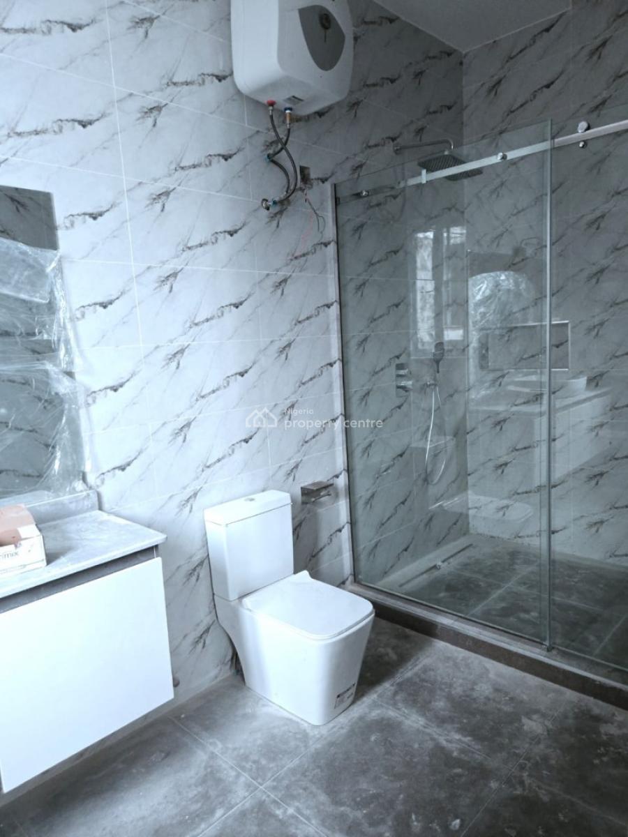 Prime 3 Bedroom Apartment with Pool, Lekki Phase 1, Lekki, Lagos, Flat / Apartment for Sale