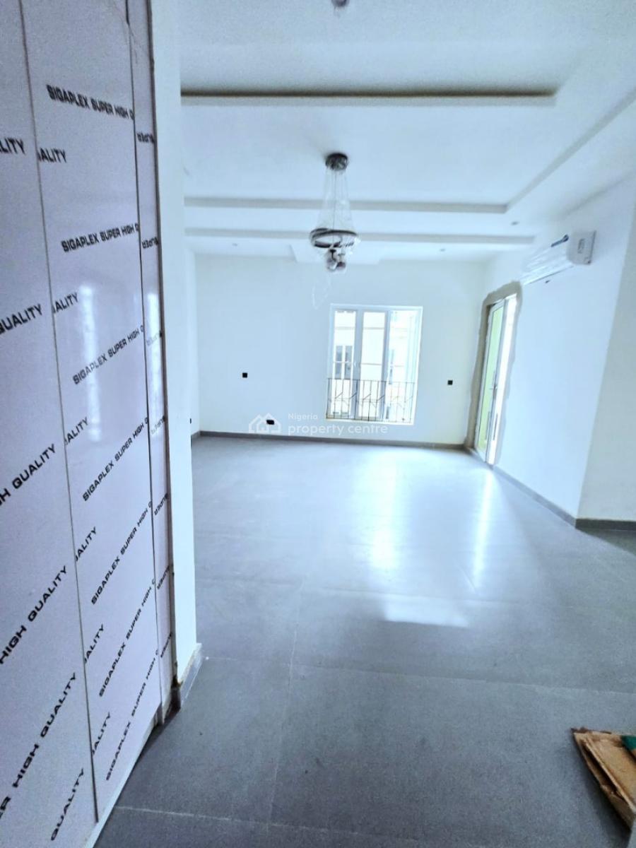 Prime 3 Bedroom Apartment with Pool, Lekki Phase 1, Lekki, Lagos, Flat / Apartment for Sale
