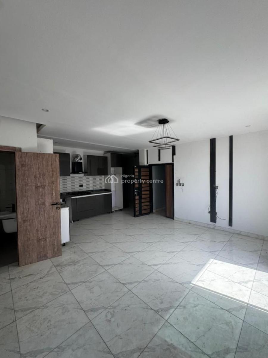 Spacious 2 Bedroom Apartment, Ologolo, Lekki, Lagos, Flat / Apartment for Rent