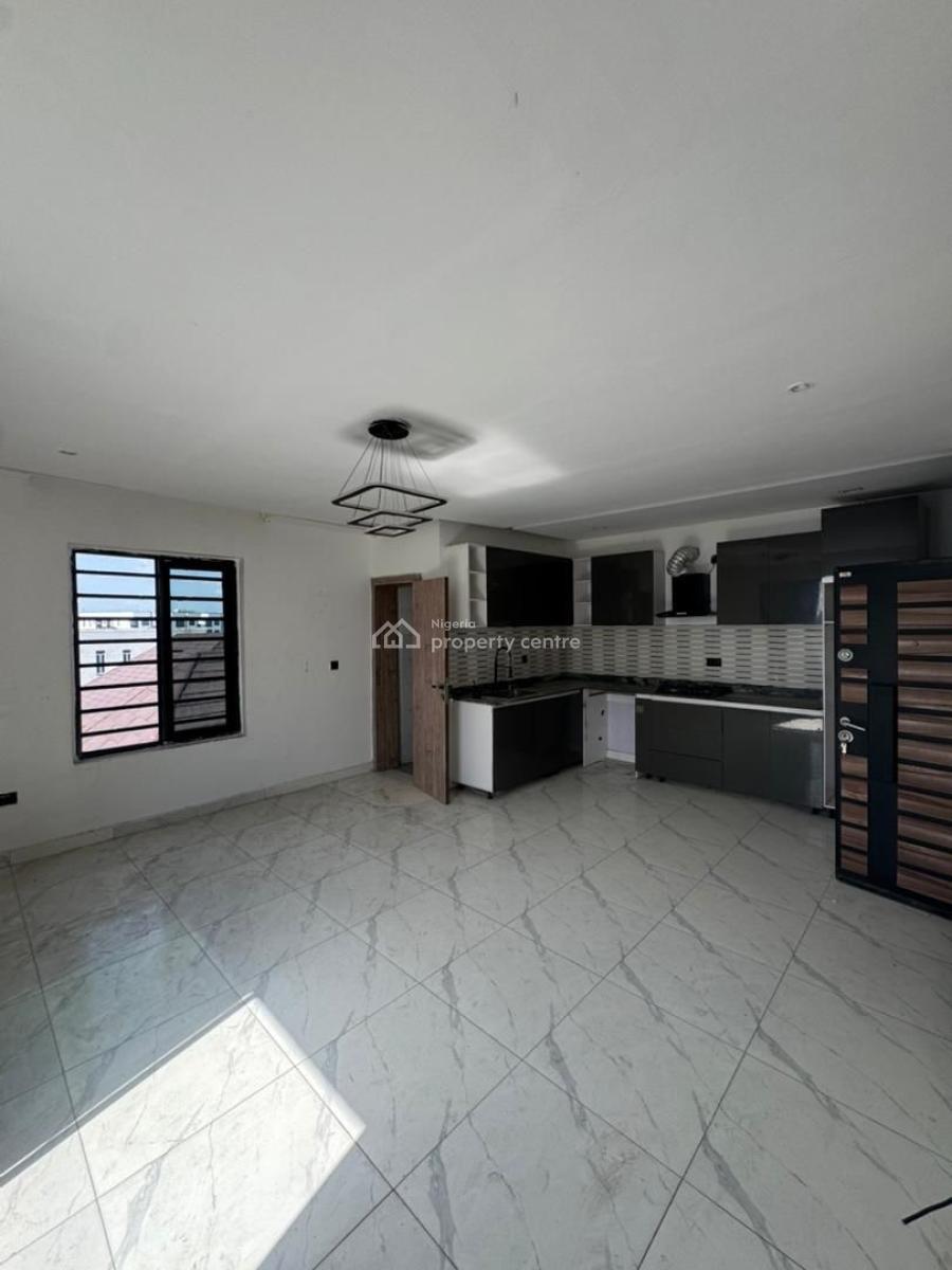 Spacious 2 Bedroom Apartment, Ologolo, Lekki, Lagos, Flat / Apartment for Rent