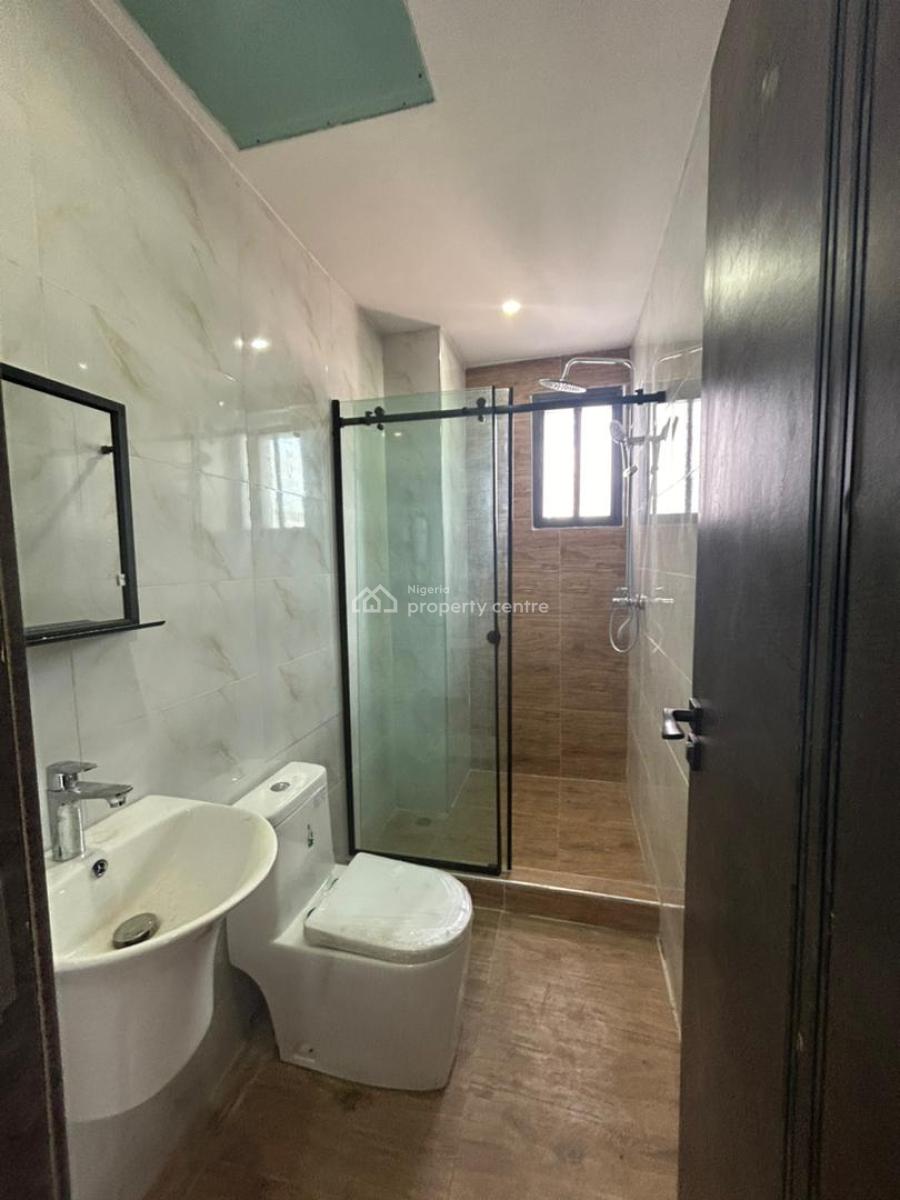 2 Bedroom Apartment, Lekki Phase 1, Lekki, Lagos, Flat / Apartment for Sale