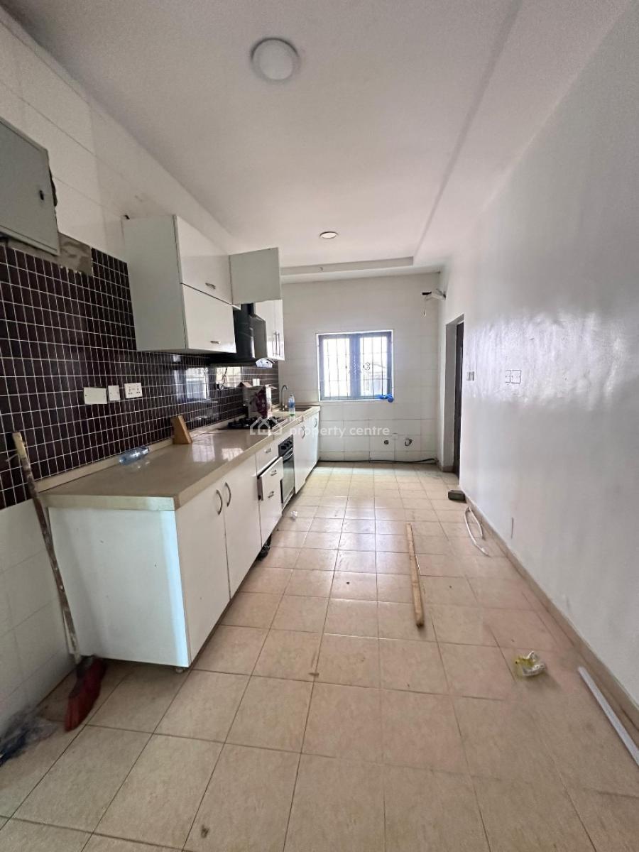 3 Bedroom Apartment, Lekki Phase 1, Lekki, Lagos, Flat / Apartment for Rent