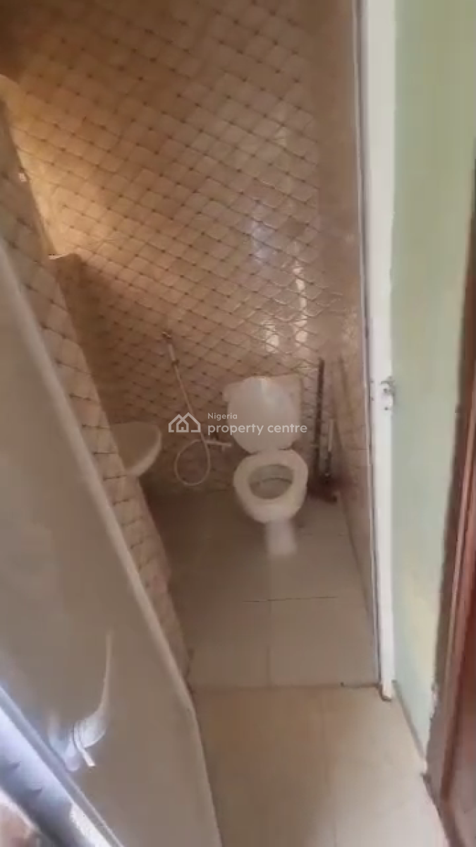 3 Bedroom Upstairs Video Available, Ago Palace, Isolo, Lagos, Flat / Apartment for Rent