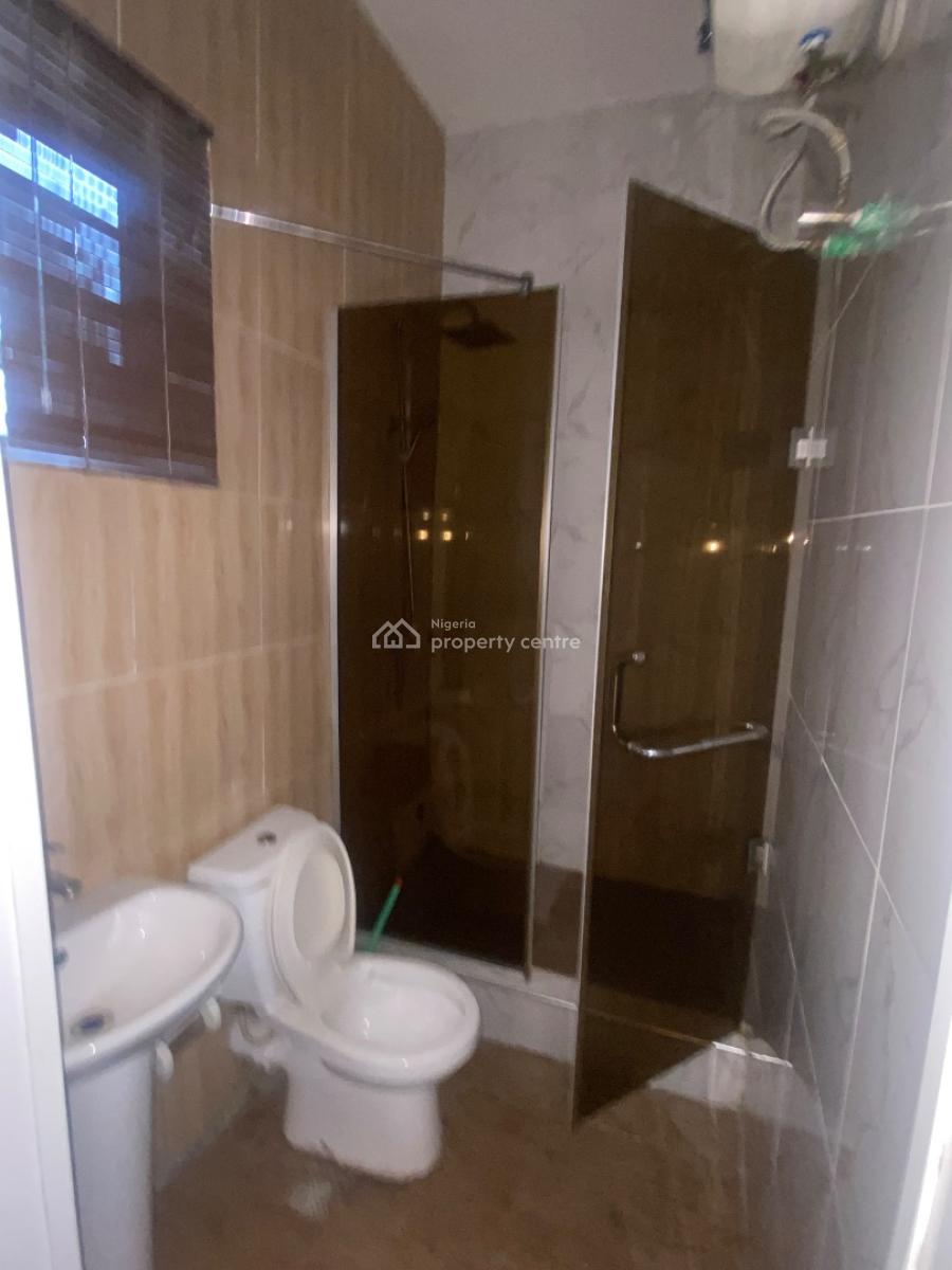 4 Bedroom Terraced Duplex in a Serviced Estate, Ikota, Lekki, Lagos, Terraced Duplex for Sale