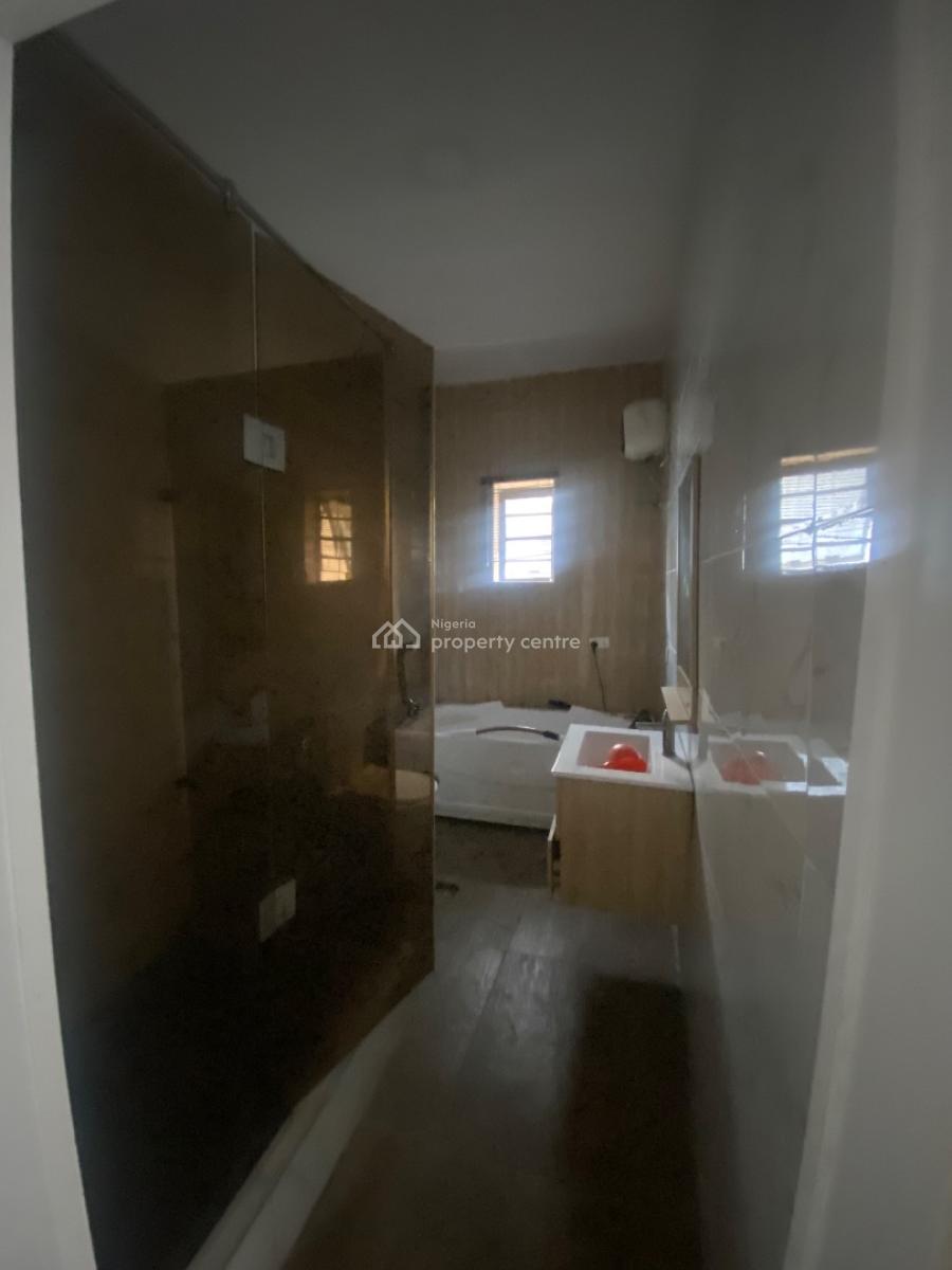 4 Bedroom Terraced Duplex in a Serviced Estate, Ikota, Lekki, Lagos, Terraced Duplex for Sale