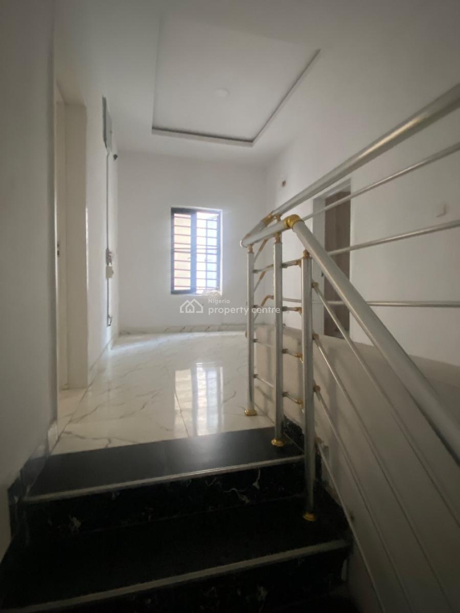 4 Bedroom Terraced Duplex in a Serviced Estate, Ikota, Lekki, Lagos, Terraced Duplex for Sale