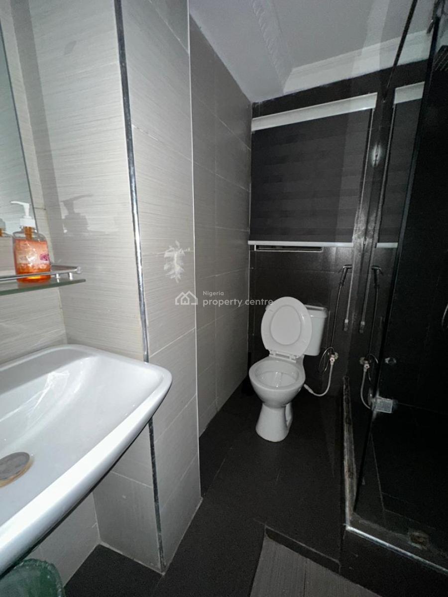 Modestly Built 3 Bedroom Apartment with Gym & Pool, Ikate, Lekki, Lagos, Flat / Apartment for Rent