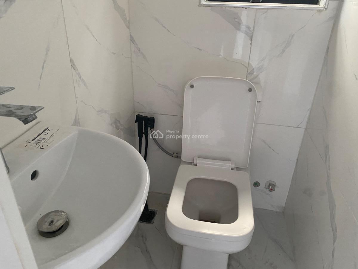 Luxury 2 Bedrooms, Cooperative, Badore, Ajah, Lagos, Flat / Apartment for Rent