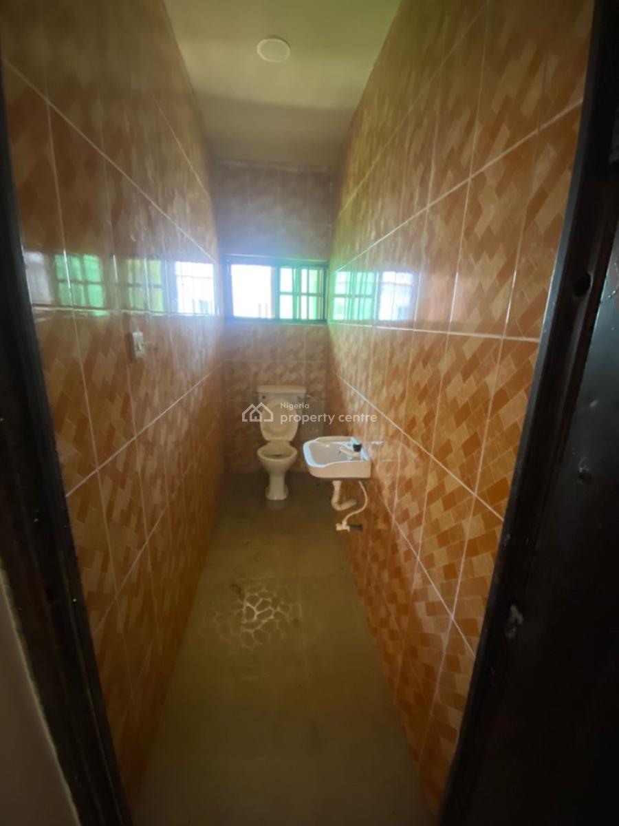 3 Bedroom Apartment, New Road, Lekki, Lagos, Flat / Apartment for Rent