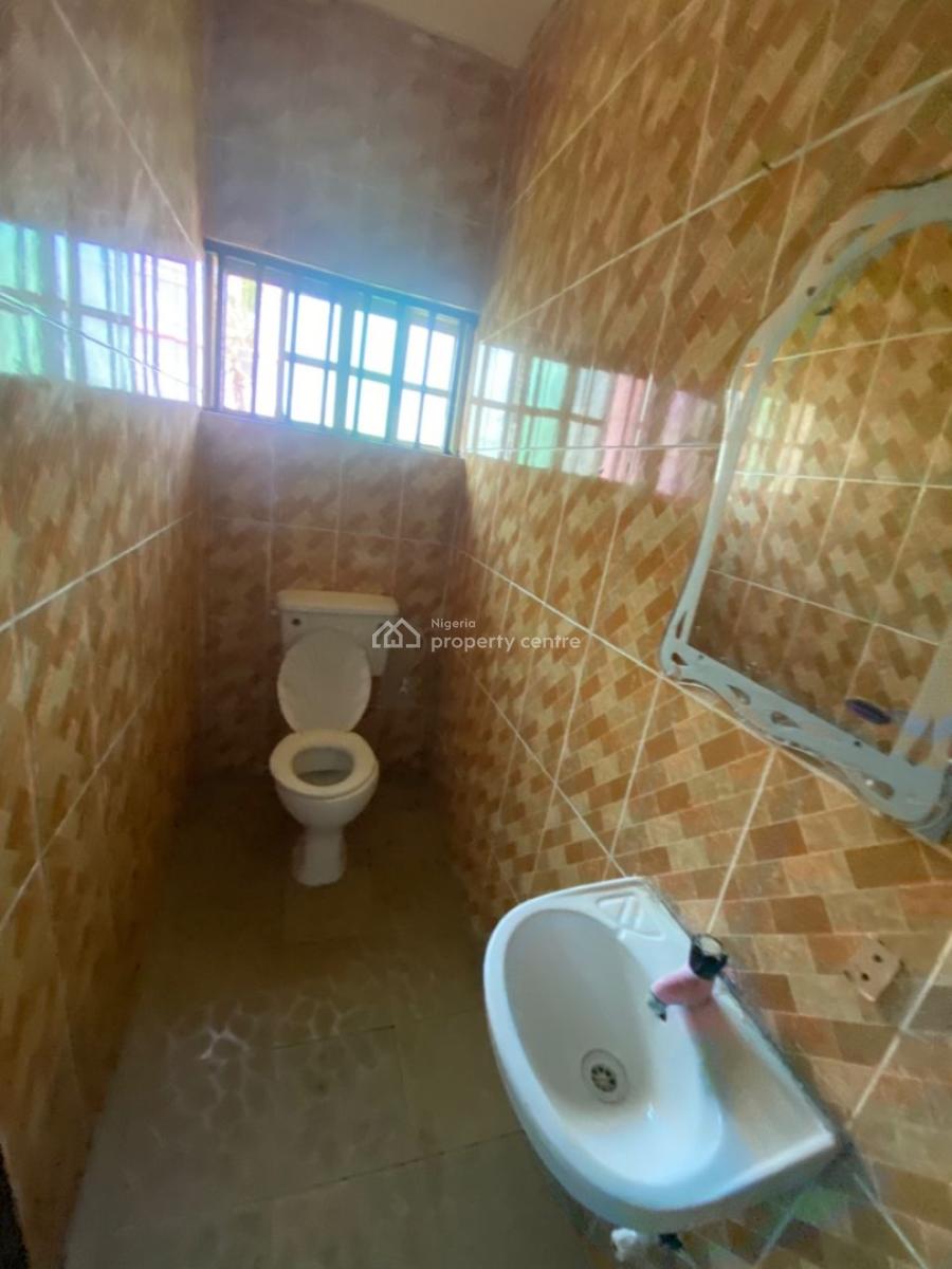 3 Bedroom Apartment, New Road, Lekki, Lagos, Flat / Apartment for Rent