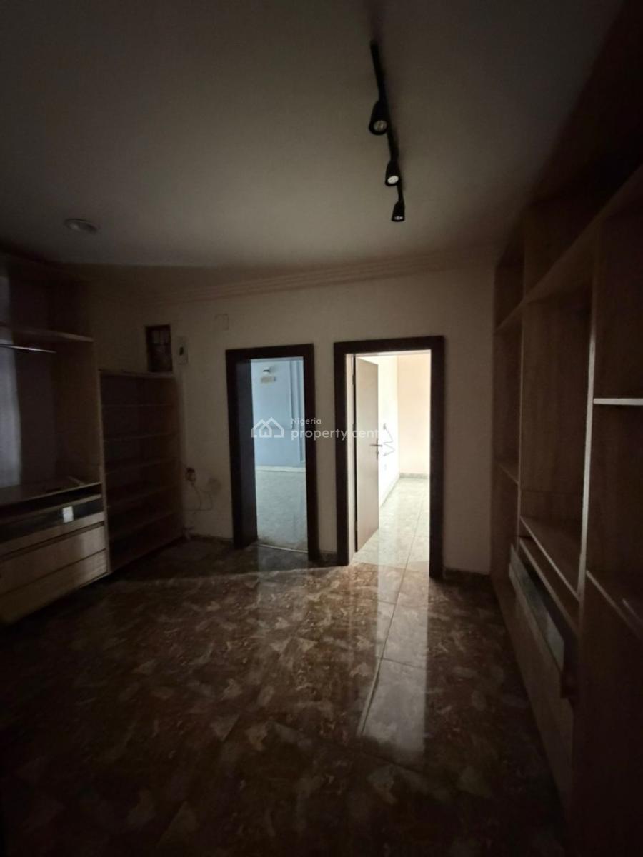 Standard and Spacious 2 Bedroom Apartment, Katampe, Abuja, Flat / Apartment for Rent
