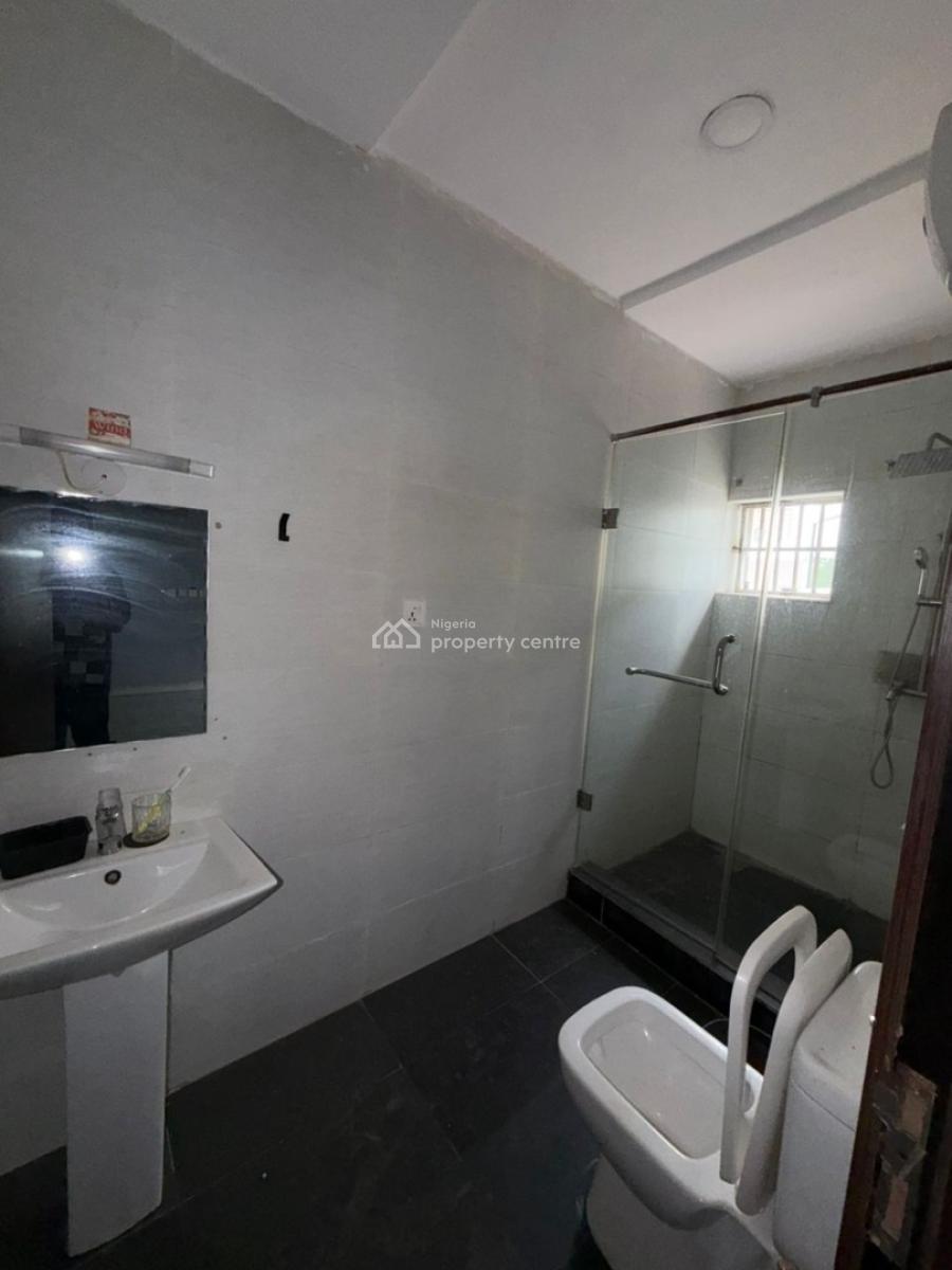 Standard and Spacious 2 Bedroom Apartment, Katampe, Abuja, Flat / Apartment for Rent