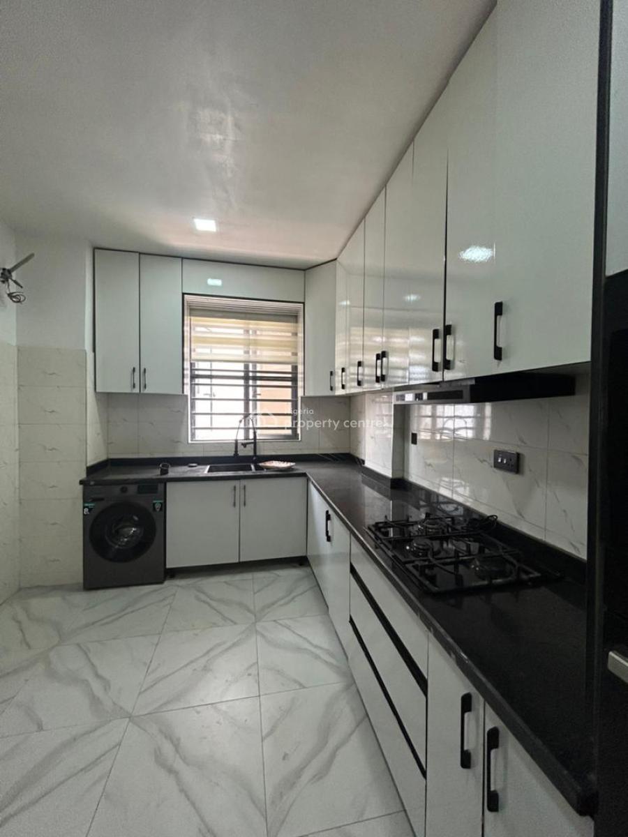 Fully Furnished 2 Bedroom Apartment, Lekki Phase 1, Lekki, Lagos, Flat / Apartment for Sale