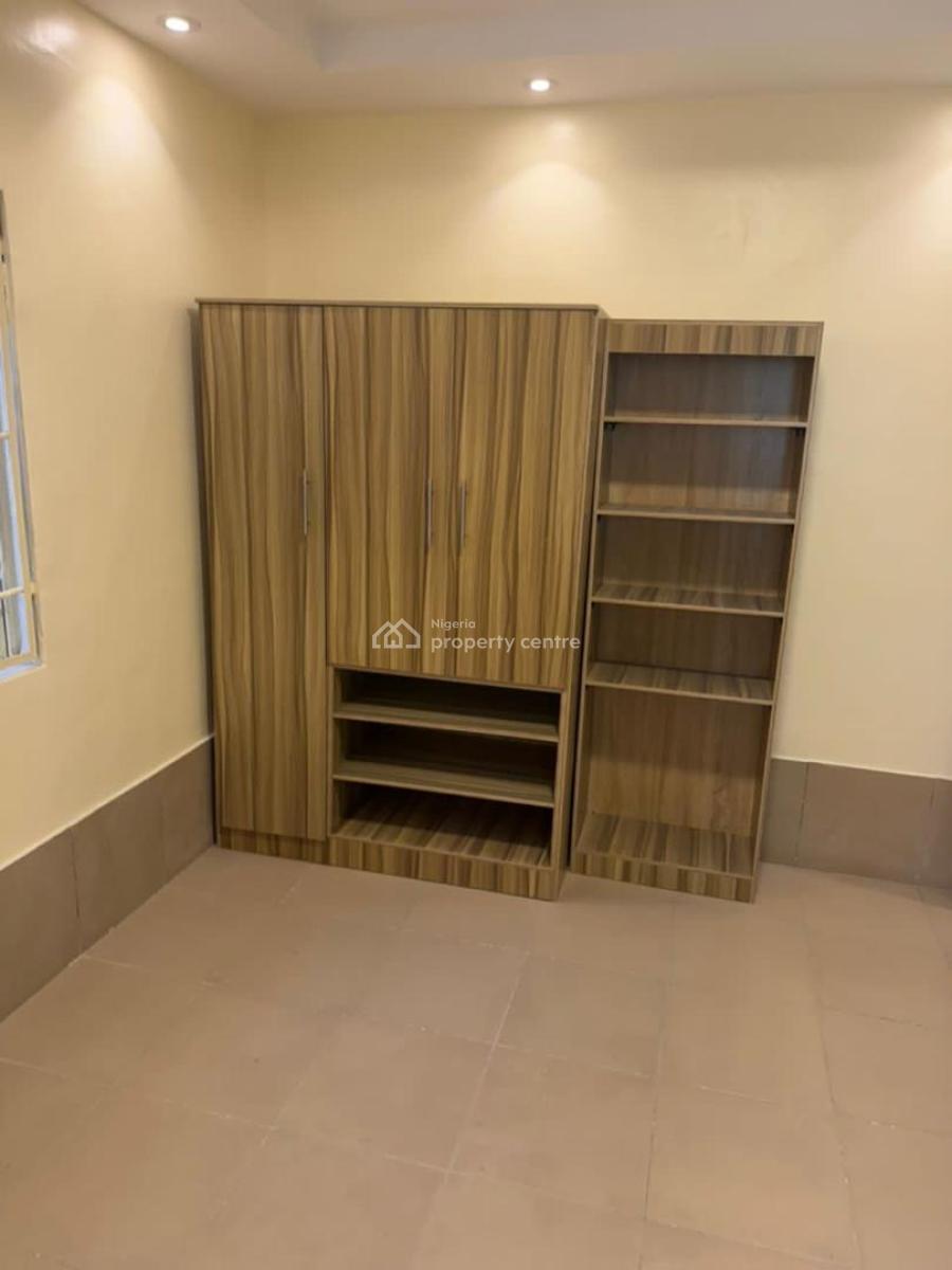 Self Serviced 2 Bedroom Apartment, Lekki Phase 1, Lekki, Lagos, Flat / Apartment for Rent