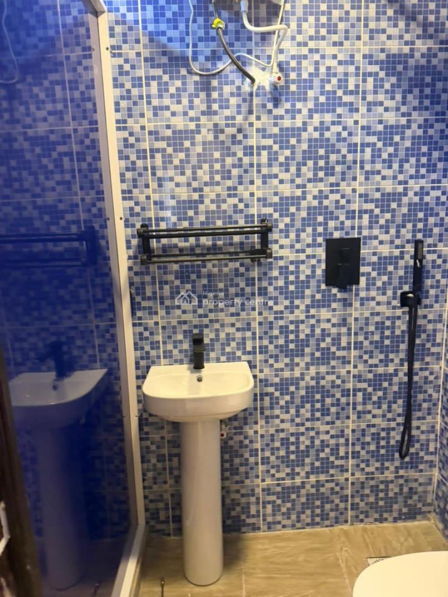 Self Serviced 2 Bedroom Apartment, Lekki Phase 1, Lekki, Lagos, Flat / Apartment for Rent