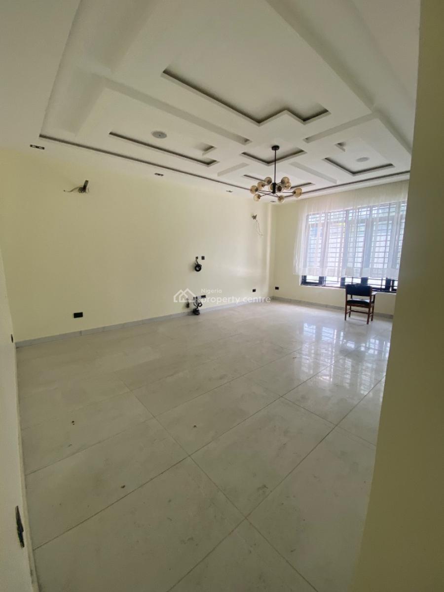 5 Bedroom Spacious Mansion in a Prominent Estate, Royal Garden Estate, Ajiwe, Ajah, Lagos, Detached Duplex for Sale