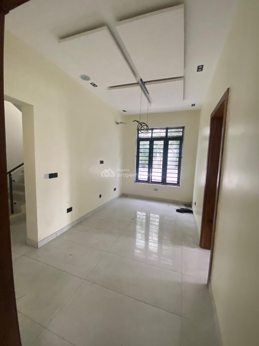 5 Bedroom Spacious Mansion in a Prominent Estate, Royal Garden Estate, Ajiwe, Ajah, Lagos, Detached Duplex for Sale