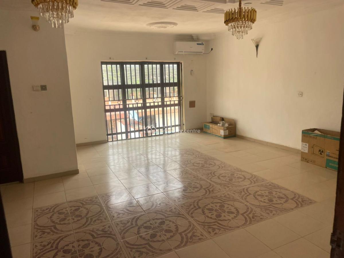 4 Bedroom Duplex with a Room Self Contain Bq and Security Post, Aerodrome Gra, Ibadan, Oyo, Detached Duplex for Rent