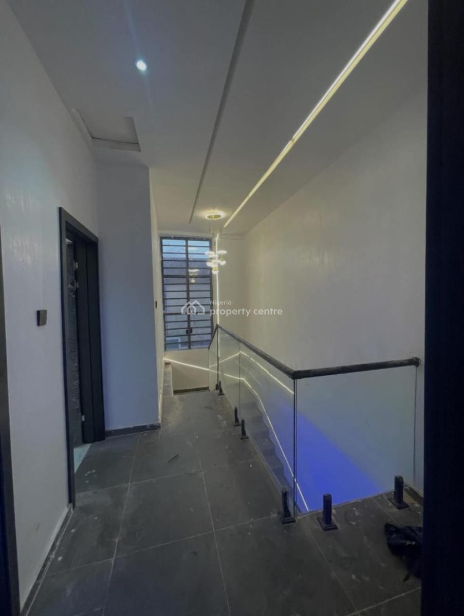 Perfectly Blend of 3 Bedroom Terrace Duplex, Shasha, Orisunbare, Alimosho, Lagos, Terraced Duplex for Sale