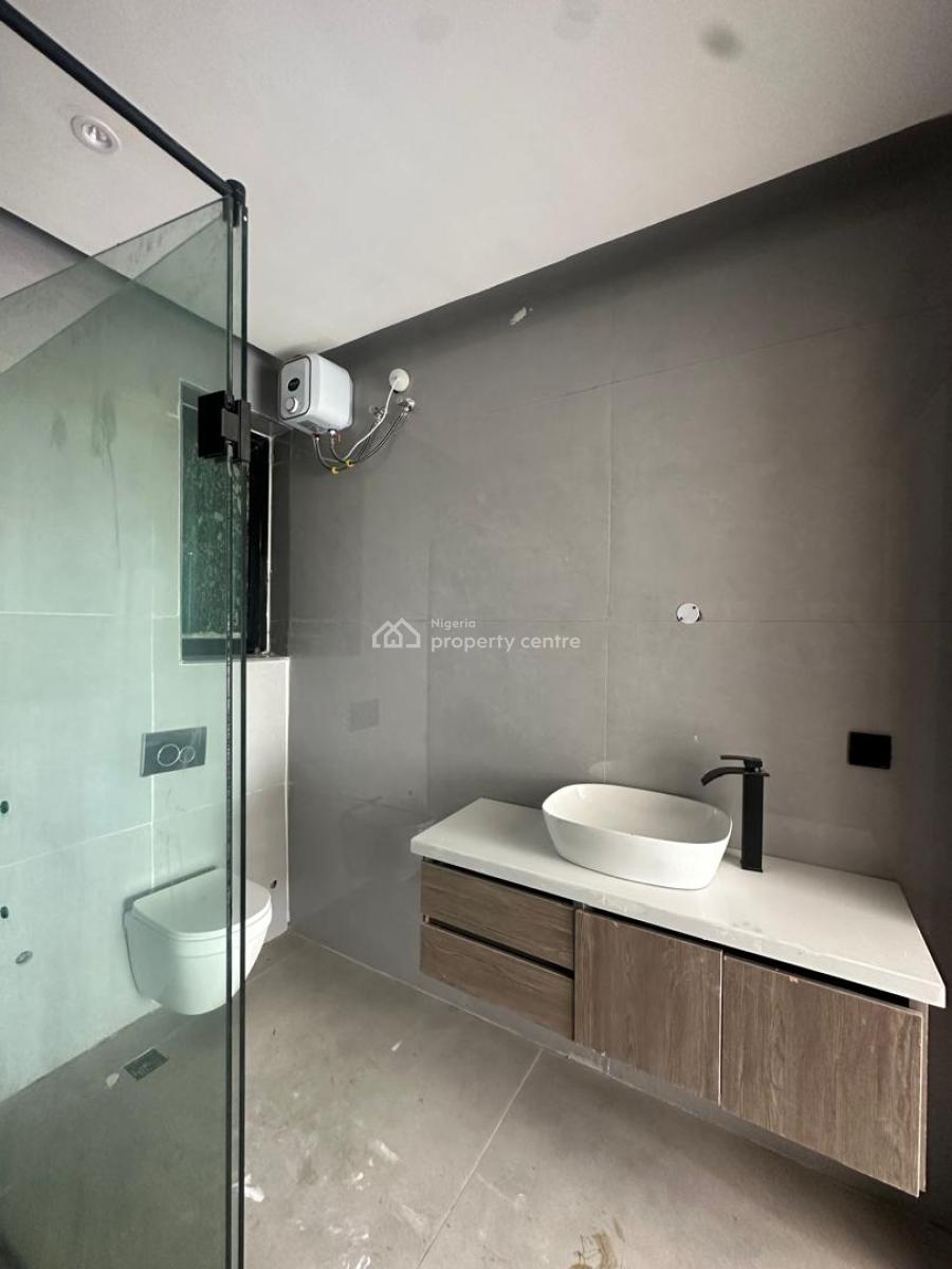 Brand New 2 Bedroom Apartment Available, Lekki Phase 1, Lekki, Lagos, Flat / Apartment for Rent