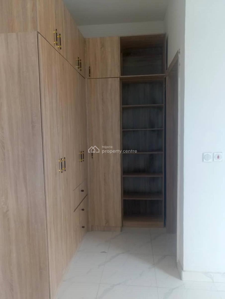 Lovely 3 Bedroom Terrace Duplex in a Secure Estate, Ikota, Lekki, Lagos, Terraced Duplex for Rent