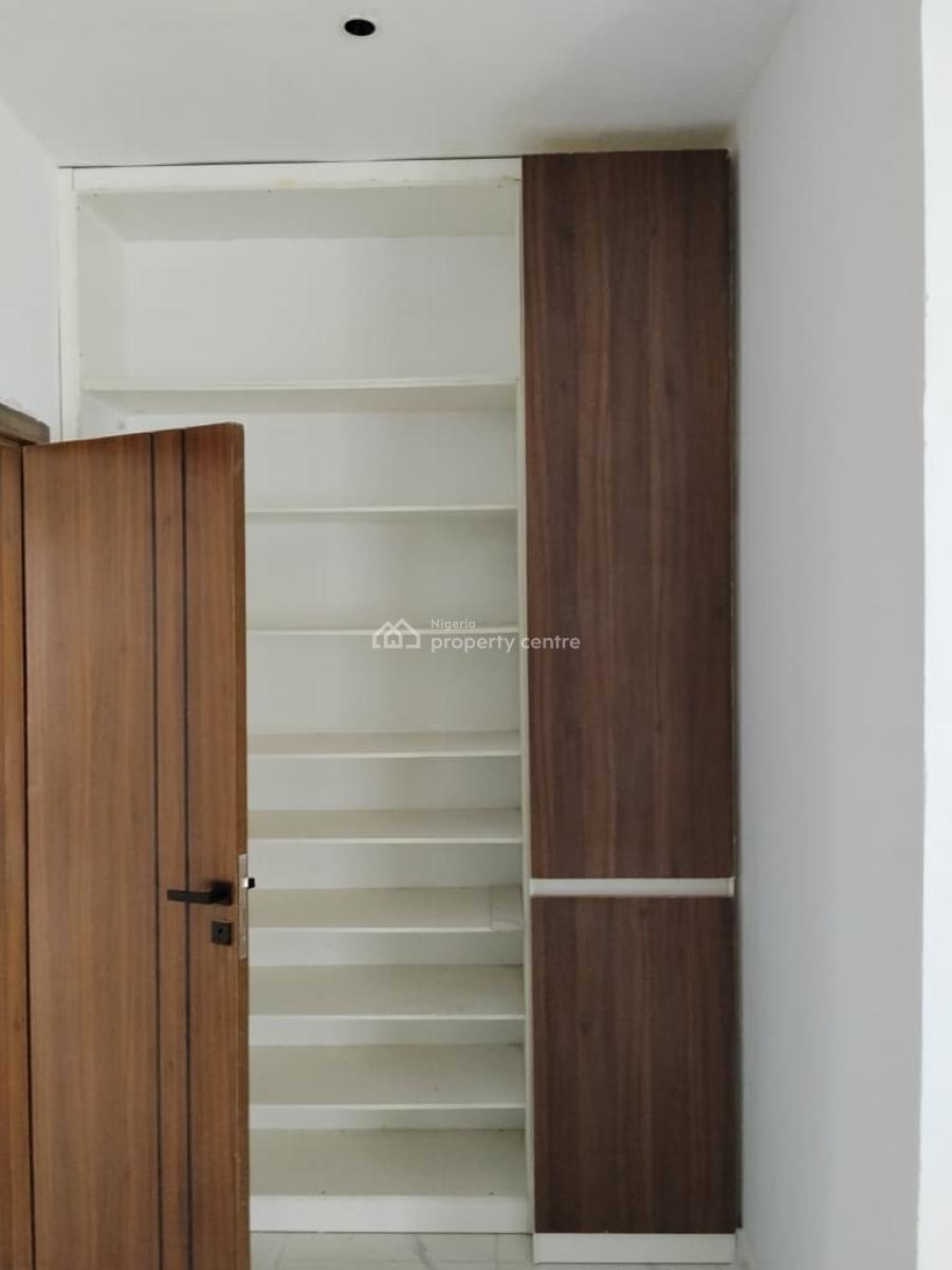 2 Bedroom Flat Upstairs with  a Room Bq, Agungi, Lekki, Lagos, Flat / Apartment for Rent