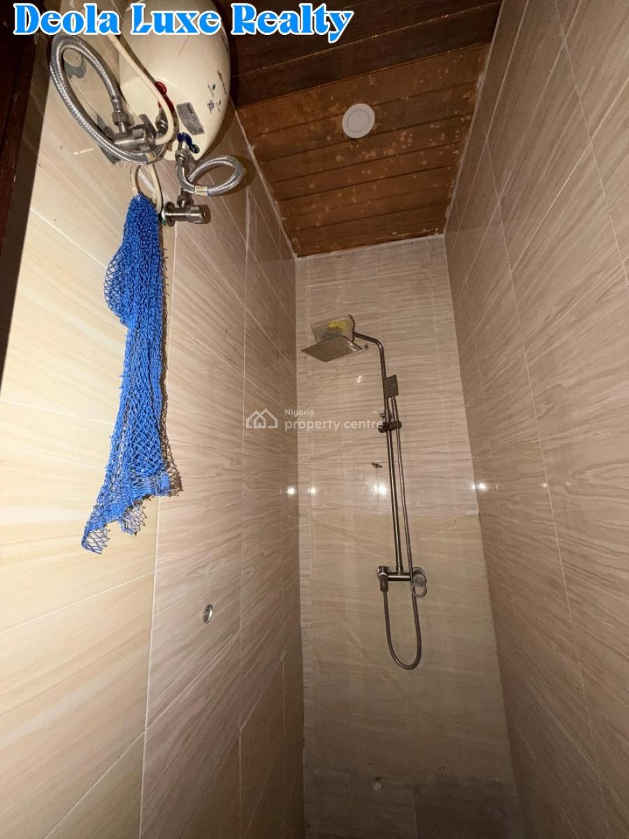 a Nice and Clean Fully Serviced Studio Apartment, Off Admiralty Way,, Lekki Phase 1, Lekki, Lagos, Self Contain (single Rooms) for Rent