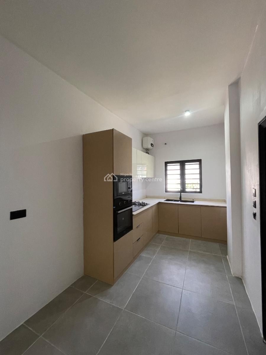 2 Bedroom Apartment with a Bq, Agungi, Lekki, Lagos, Flat / Apartment for Rent