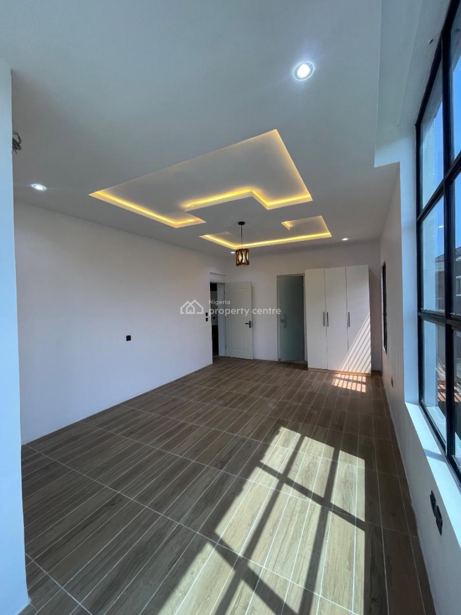 2 Bedroom Apartment with a Bq, Agungi, Lekki, Lagos, Flat / Apartment for Rent