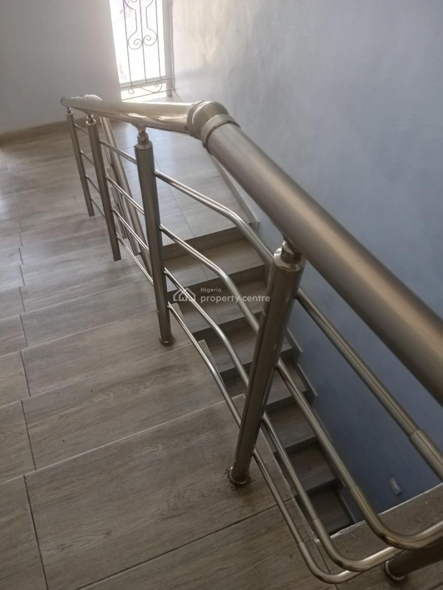 3 Bedroom Flat with Bq, Opposite Igboefon, Idado, Lekki, Lagos, Flat / Apartment for Rent