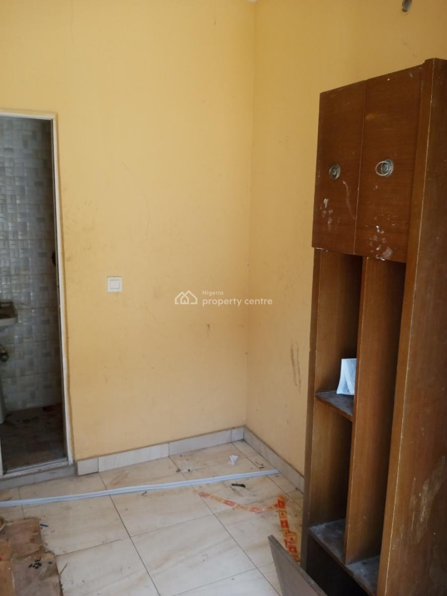 3 Bedroom Flat with Bq, Opposite Igboefon, Idado, Lekki, Lagos, Flat / Apartment for Rent