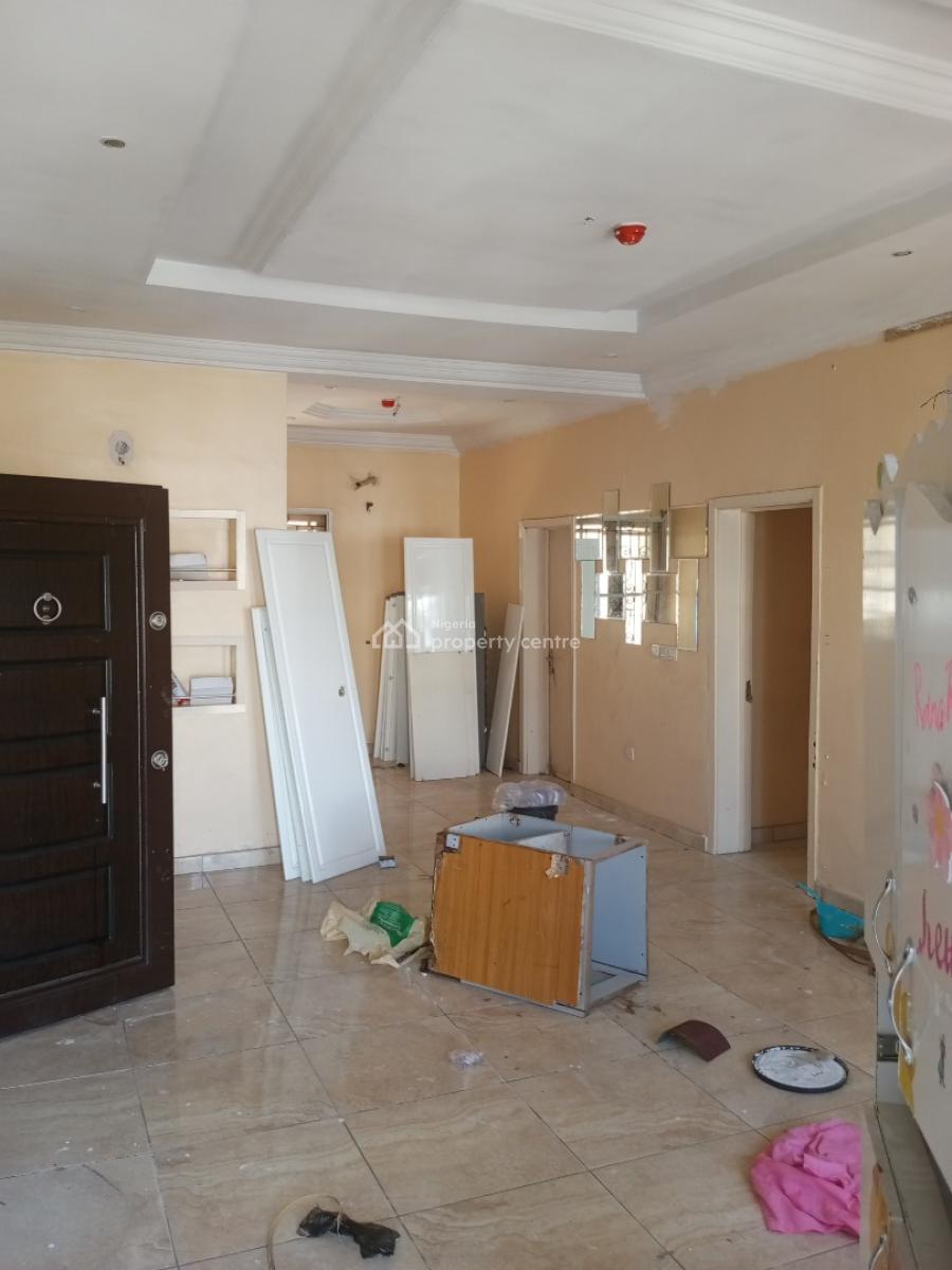 3 Bedroom Flat with Bq, Opposite Igboefon, Idado, Lekki, Lagos, Flat / Apartment for Rent