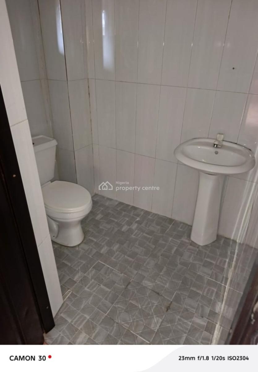 a Well Maintained 4 Bedroom Duplex with a Room Bq, Surulere, Lagos, Detached Duplex for Rent