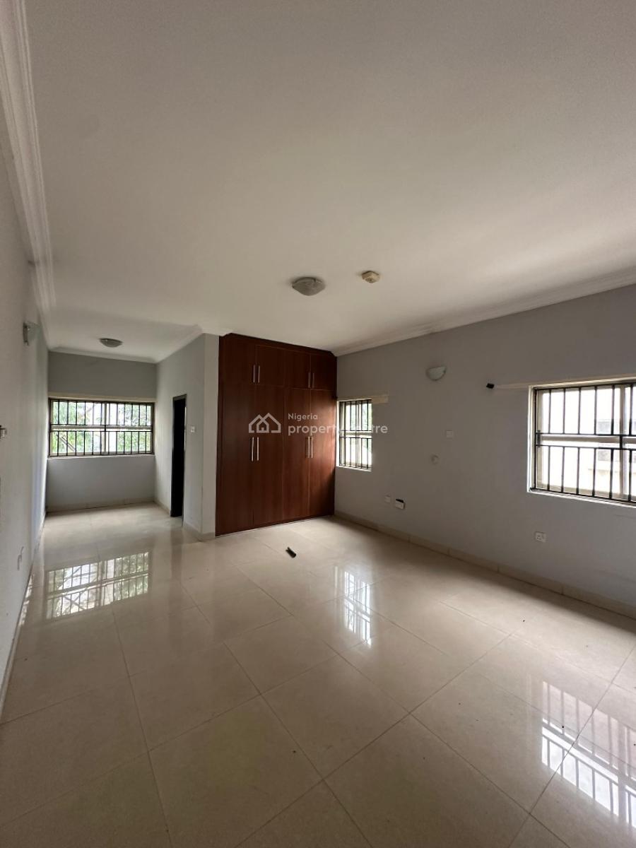 5 Bedroom Semi-detached with Bq, Lekki Phase 1, Lekki, Lagos, Semi-detached Duplex for Rent
