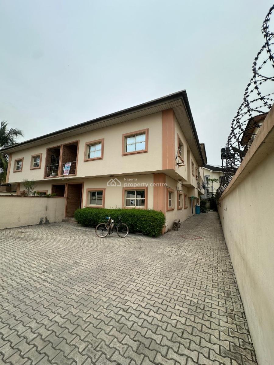 5 Bedroom Semi-detached with Bq, Lekki Phase 1, Lekki, Lagos, Semi-detached Duplex for Rent