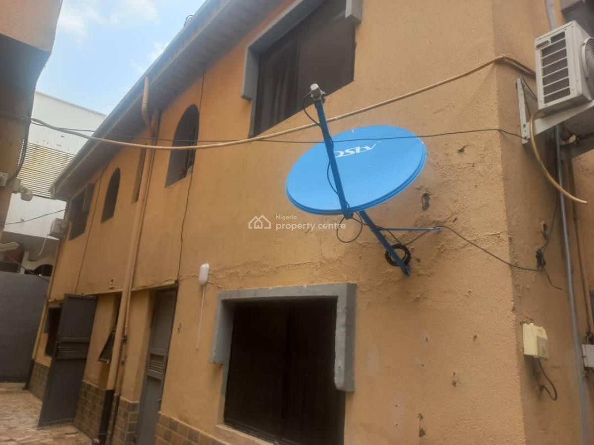 Beautiful 1 Bedroom Flat, Off Cotonou Street, Zone 6, Wuse, Abuja, Flat / Apartment for Rent