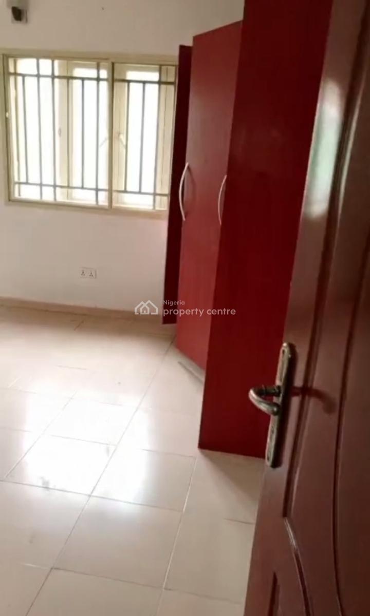 Spacious 3 Bedroom Apartment, Medina, Gbagada, Lagos, Flat / Apartment for Rent
