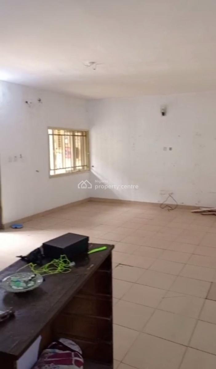 Spacious 3 Bedroom Apartment, Medina, Gbagada, Lagos, Flat / Apartment for Rent