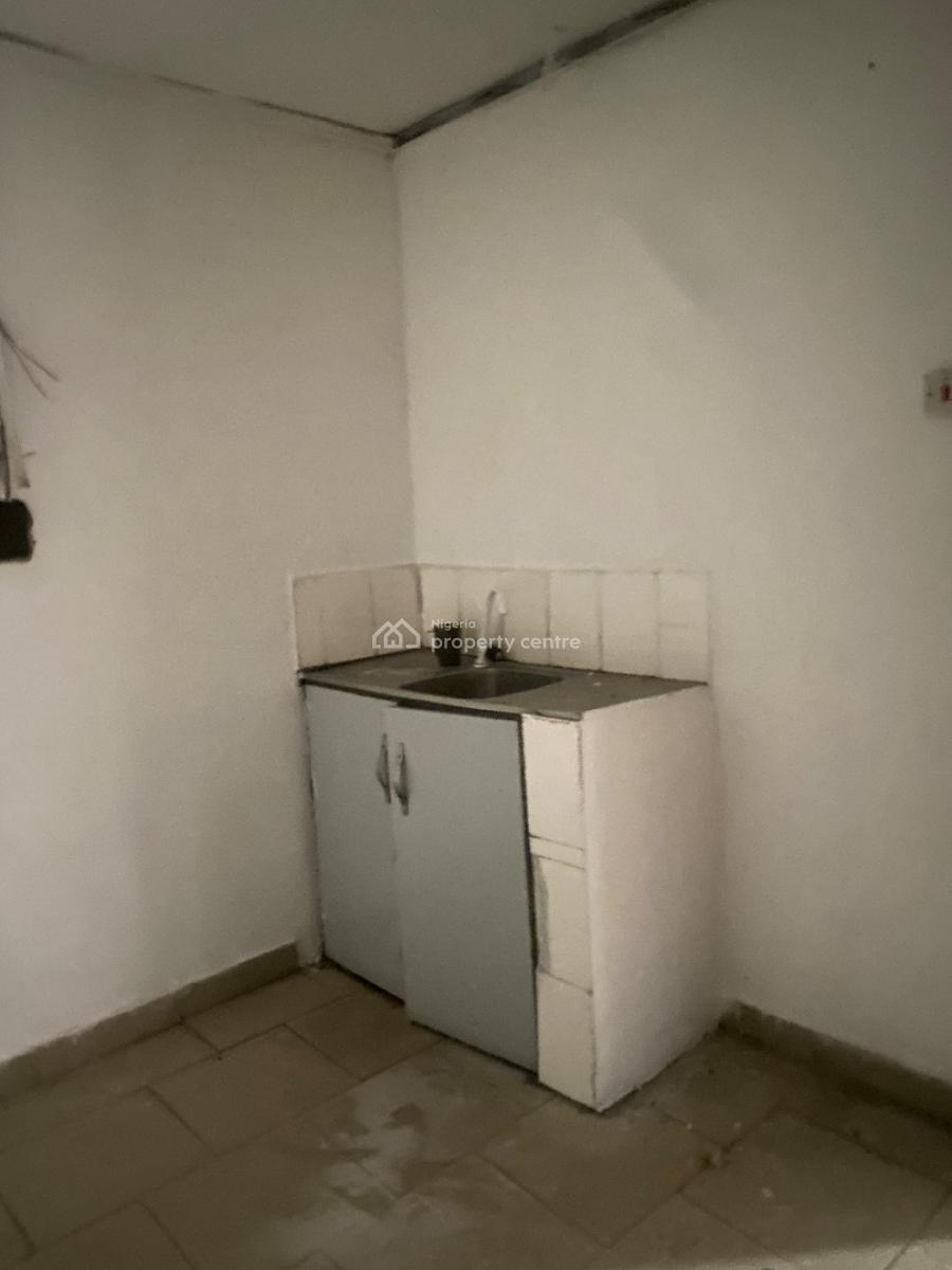 300 Sq M Office Space on The 1st Floor, Aguda, Surulere, Lagos, Office Space for Rent