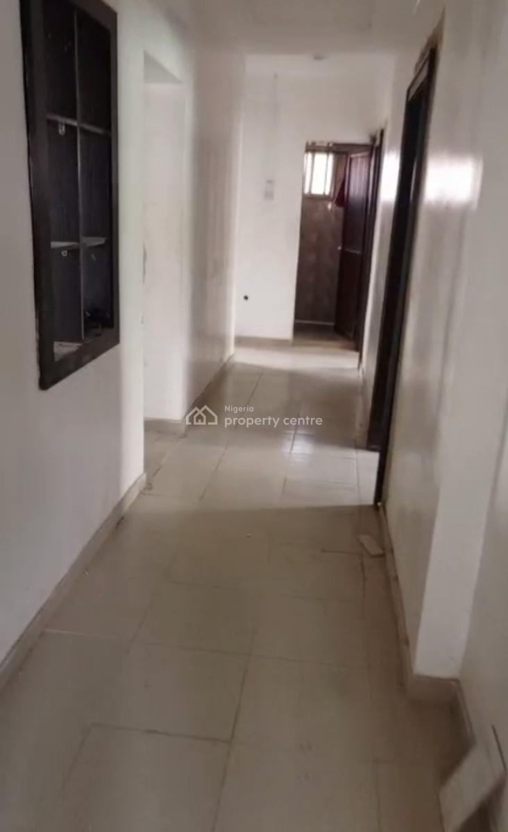 Decent Four Bedroom Upstairs Apartment, Gbagada, Lagos, Flat / Apartment for Rent