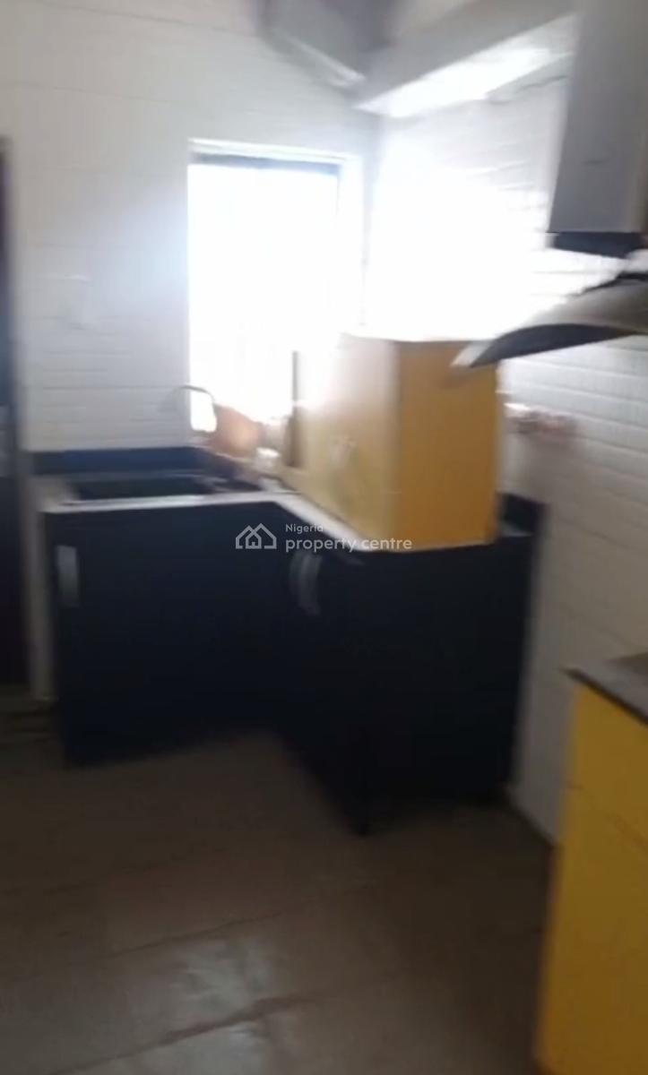 Decent Four Bedroom Upstairs Apartment, Gbagada, Lagos, Flat / Apartment for Rent