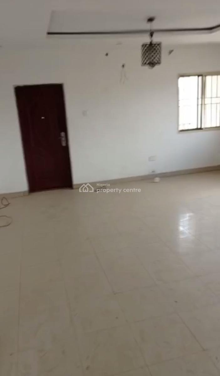 Decent Four Bedroom Upstairs Apartment, Gbagada, Lagos, Flat / Apartment for Rent
