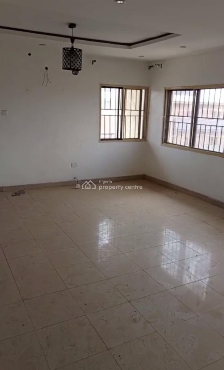 Decent Four Bedroom Upstairs Apartment, Gbagada, Lagos, Flat / Apartment for Rent