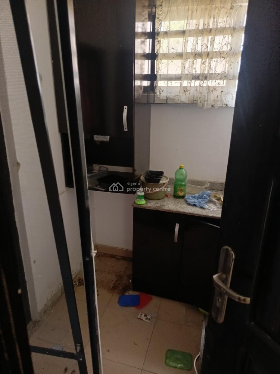 Mini Flat, Off Ajeose Adeogun Street, Victoria Island (vi), Lagos, Mini Flat (room and Parlour) for Rent