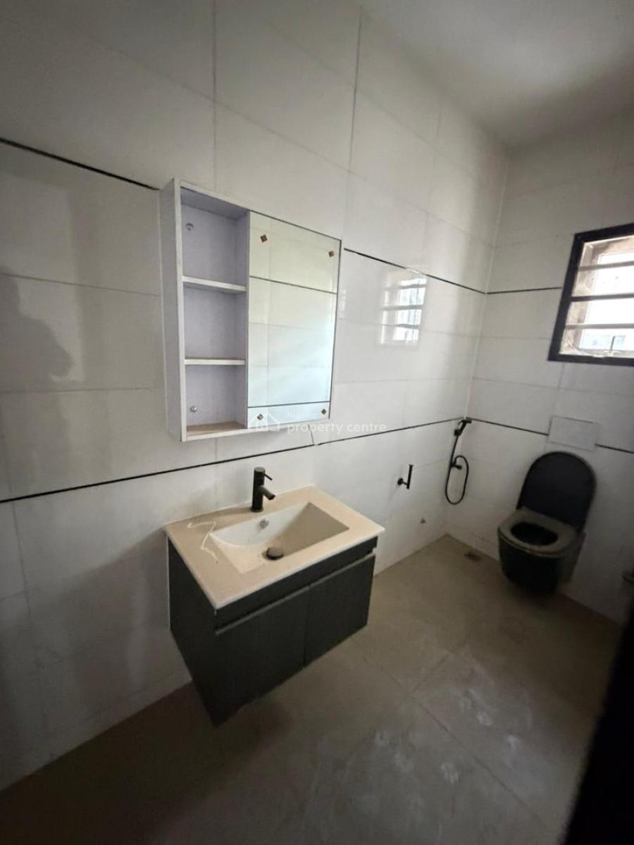 Well-maintained 2-bedroom Apartment, Jahi, Abuja, Flat / Apartment for Rent