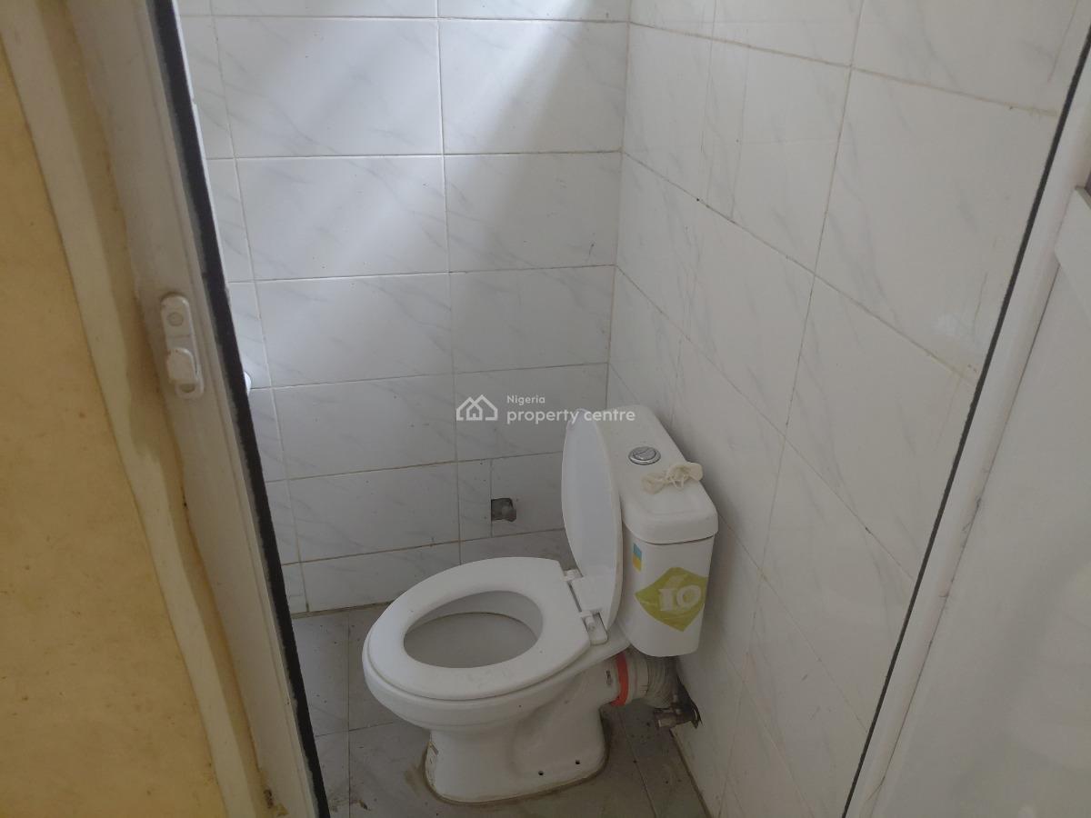 Decent 2 Bedroom in a Serene Environment, Fadare, Kosofe, Lagos, Flat / Apartment for Rent